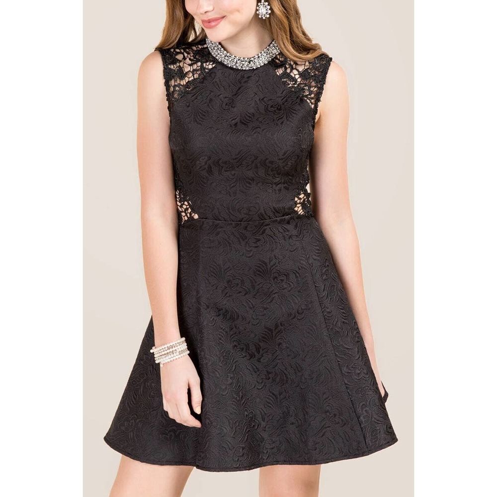 Francesca’s Dress Medium Black Jacquard Crochet Lace Beaded Sleeveless Mini NWT